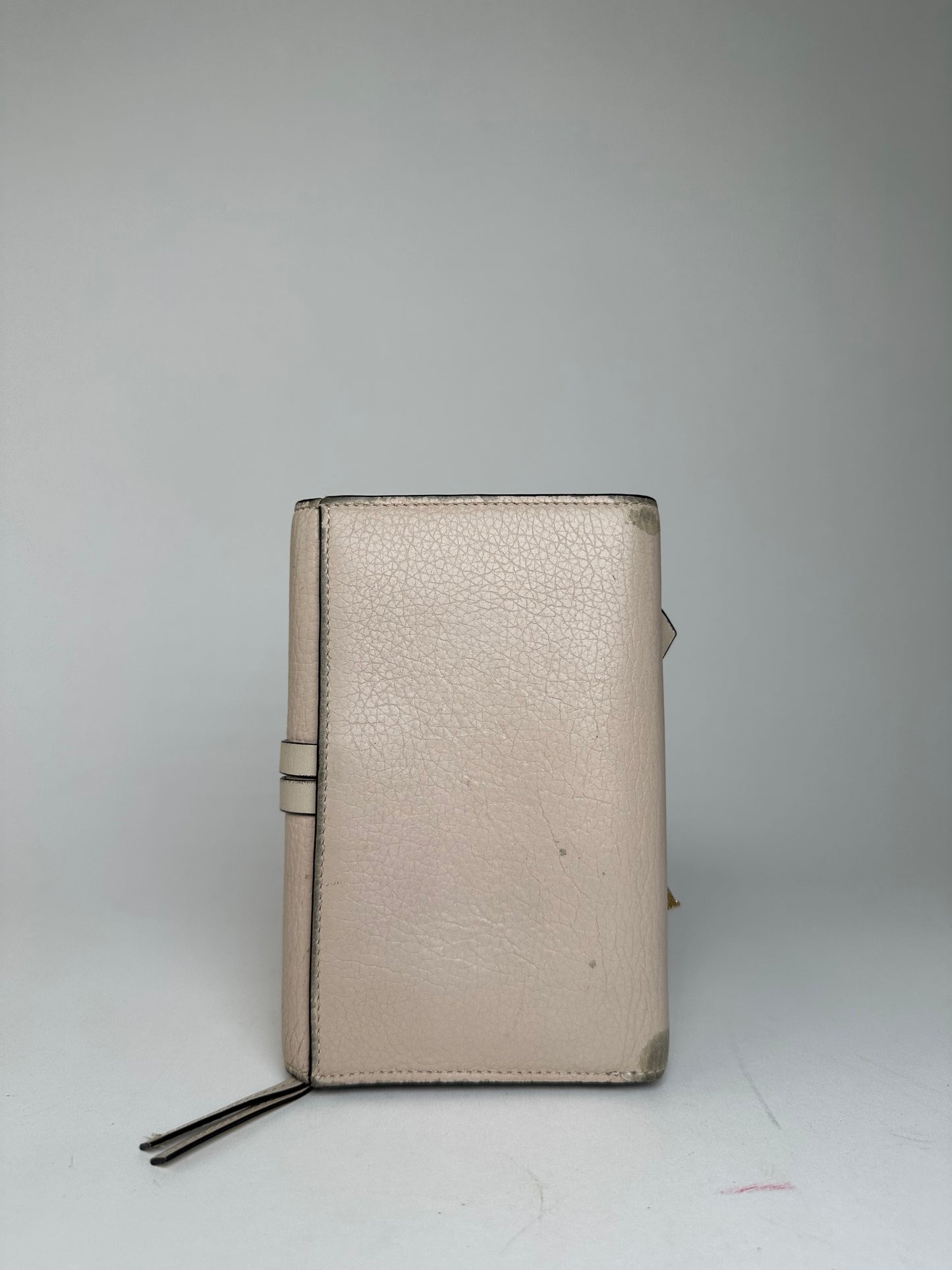 Vintage Chloé Alphabet Grained Leather Compact Wallet Nude