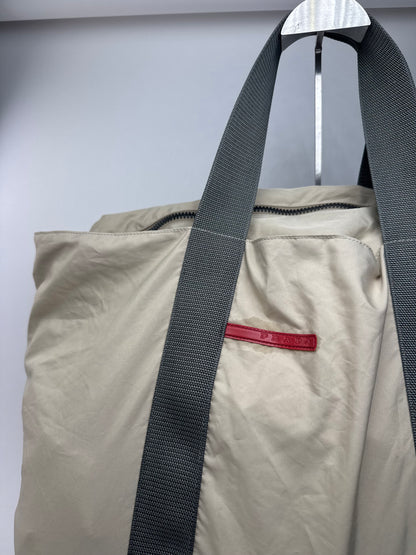 Sac de voyage Prada Sport vintage en polyester beige gris