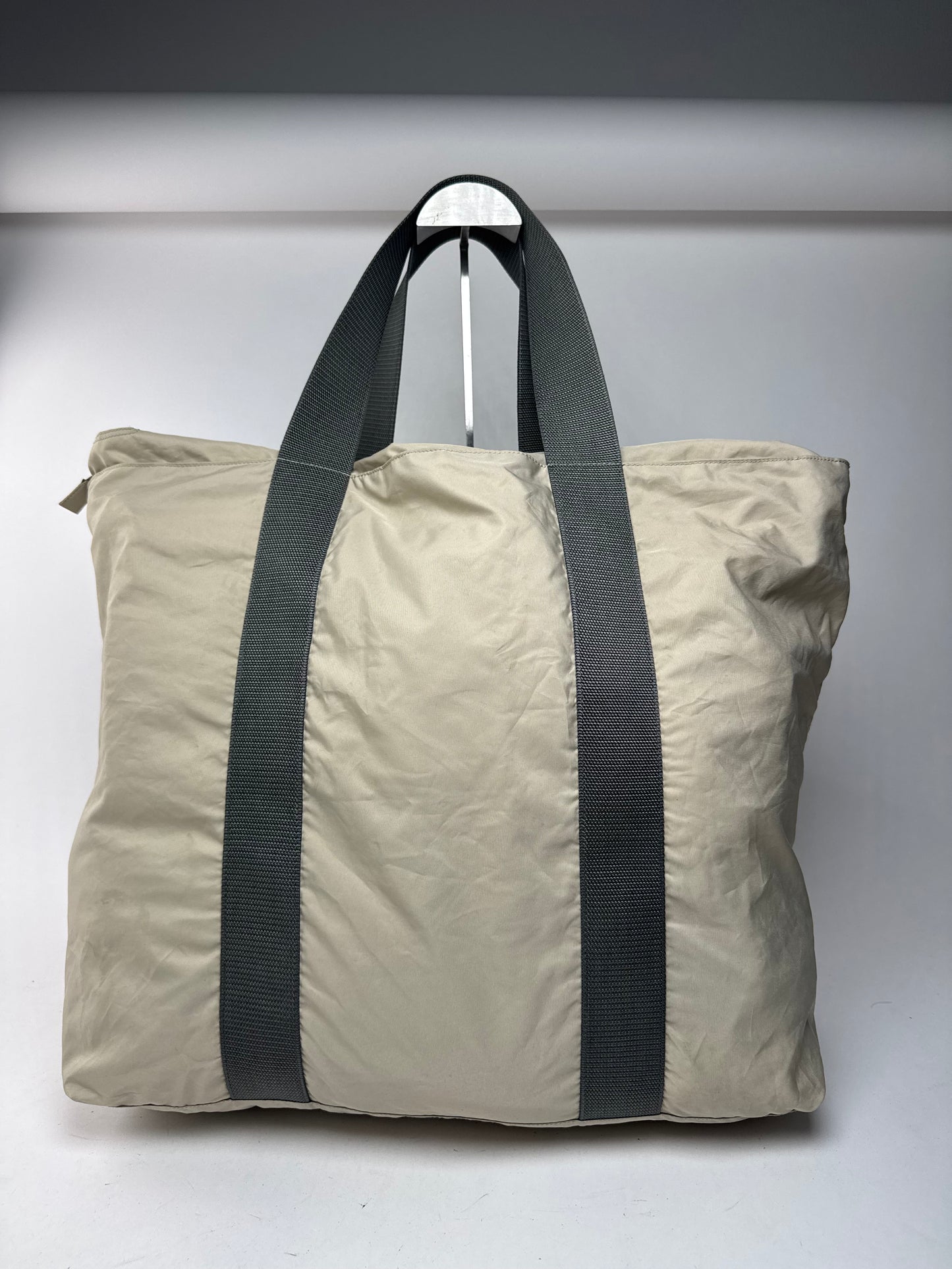 Sac de voyage Prada Sport vintage en polyester beige gris