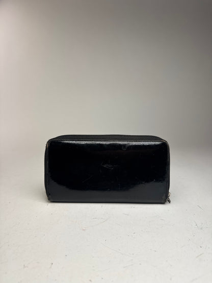 Vintage Vivienne Westwood Patent Leather zippy wallet black