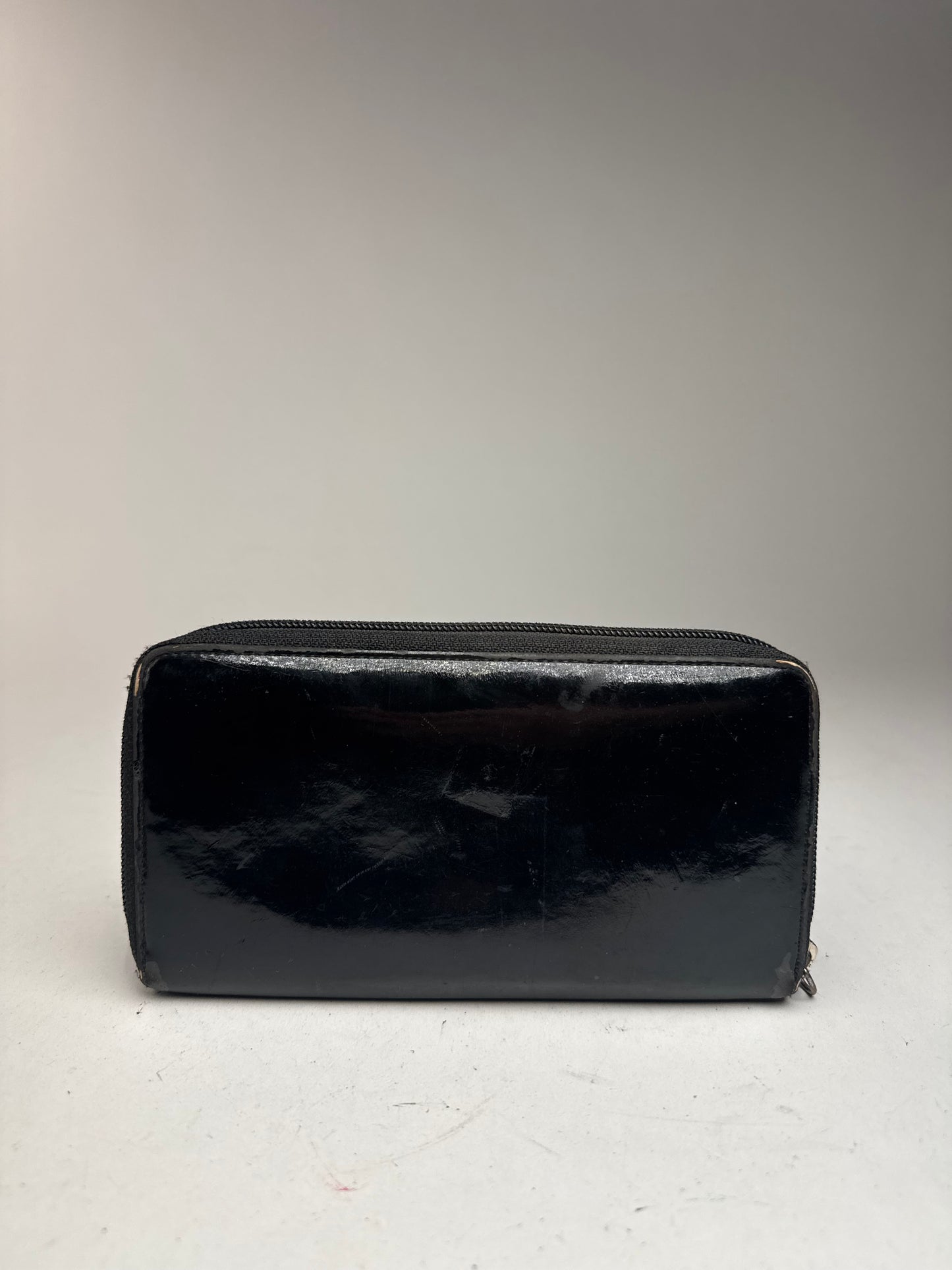 Vintage Vivienne Westwood Patent Leather zippy wallet black