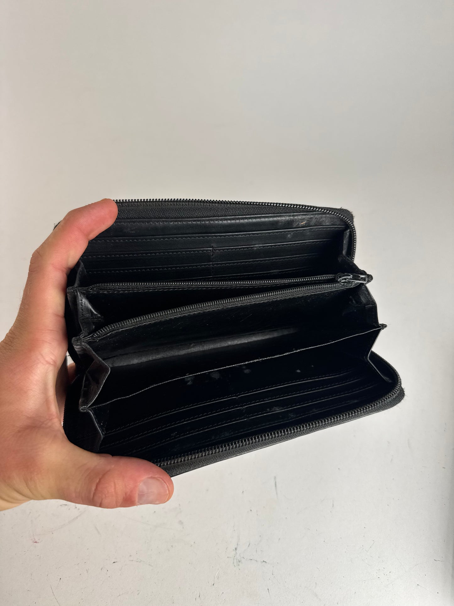 Vintage Vivienne Westwood Patent Leather zippy wallet black