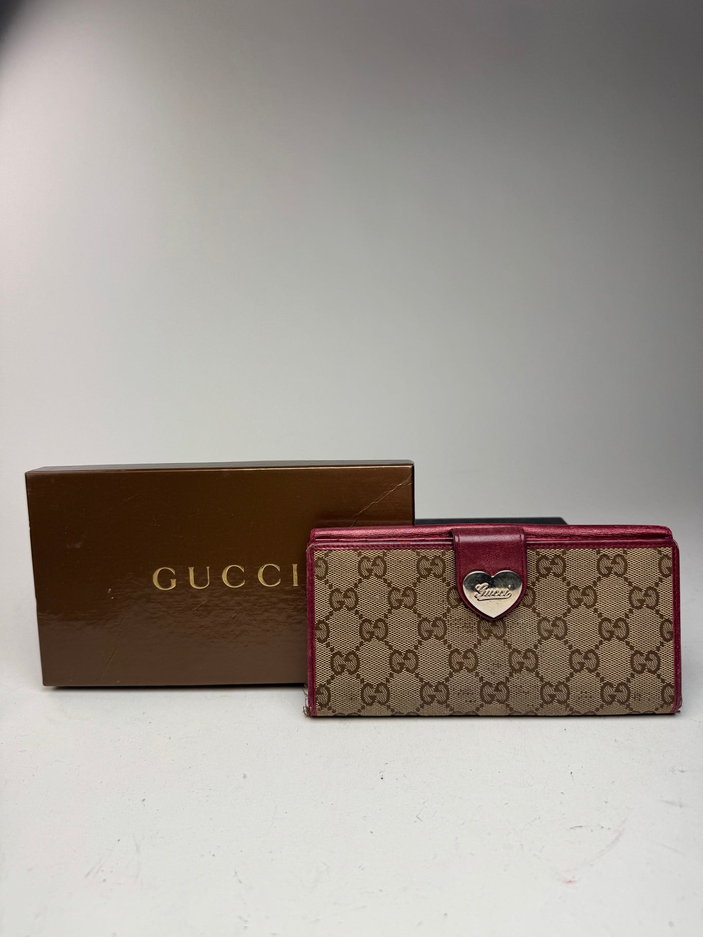 Vintage Gucci Monogram wallet beige purple