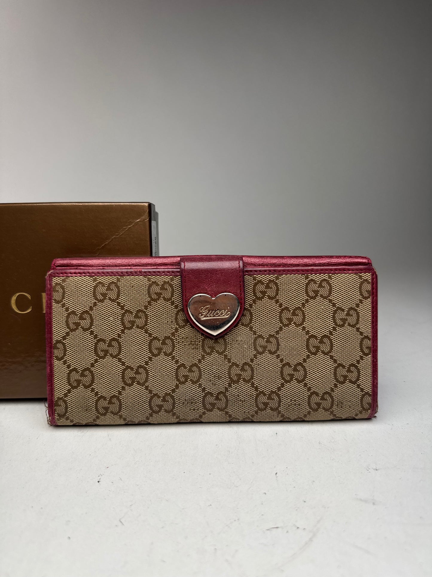 Vintage Gucci Monogram wallet beige purple