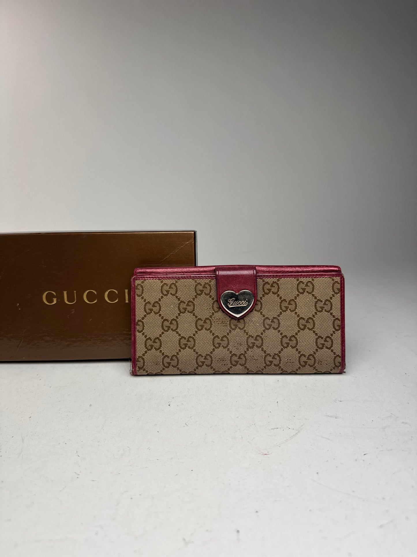 Vintage Gucci Monogram wallet beige purple