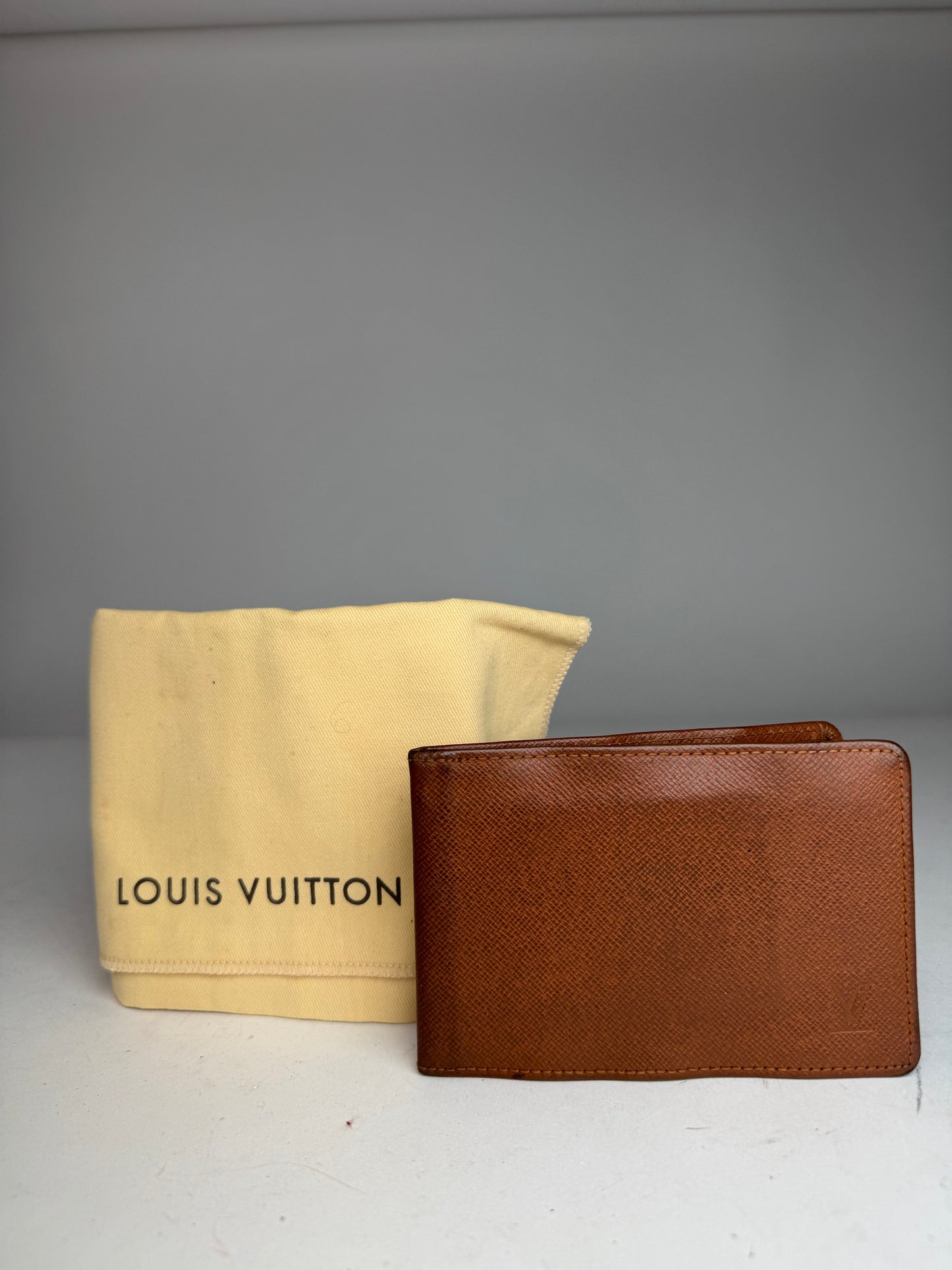 Vintage Louis Vuitton Taiga Leather Card Holder Brown