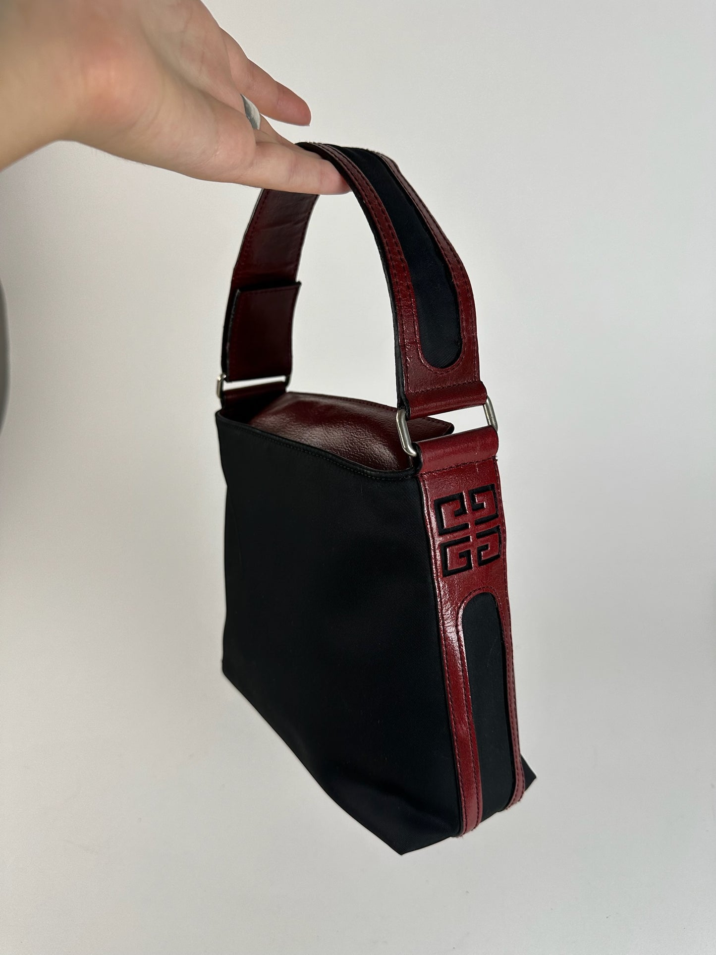 Sac à main vintage Givenchy noir rouge