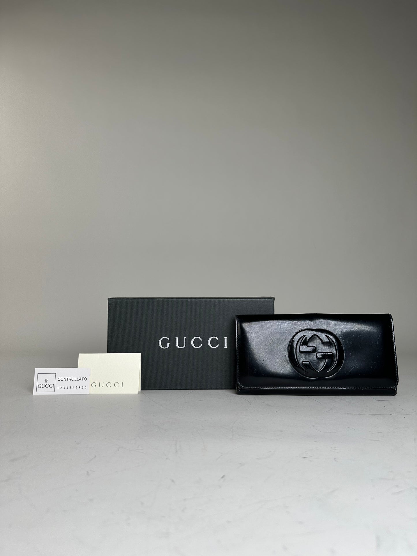 Vintage Gucci GG Logo Leather Wallet Black