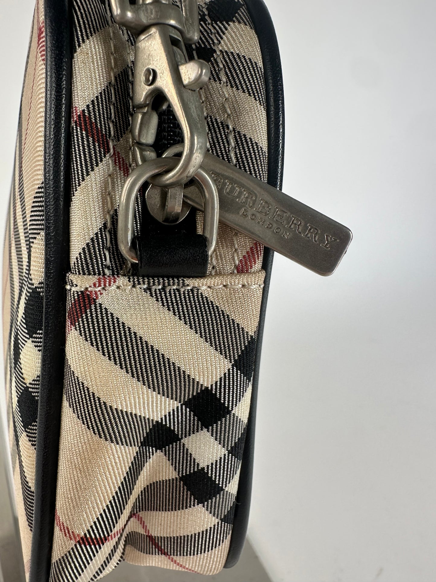 Vintage Burberry Nova Check Leather / Polyester Handbag Beige Black