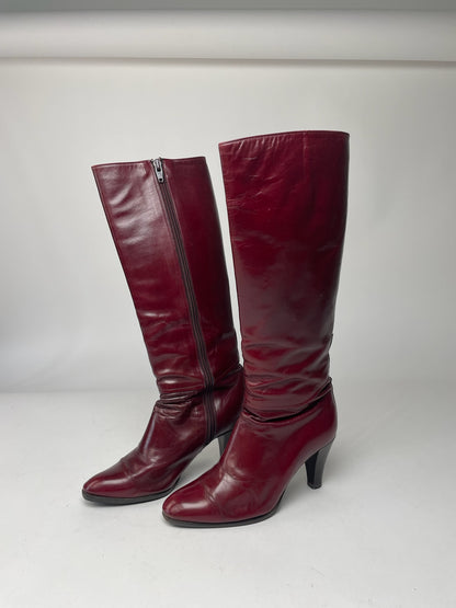 Vintage Dior Heeled Boots Patent Leather Purple