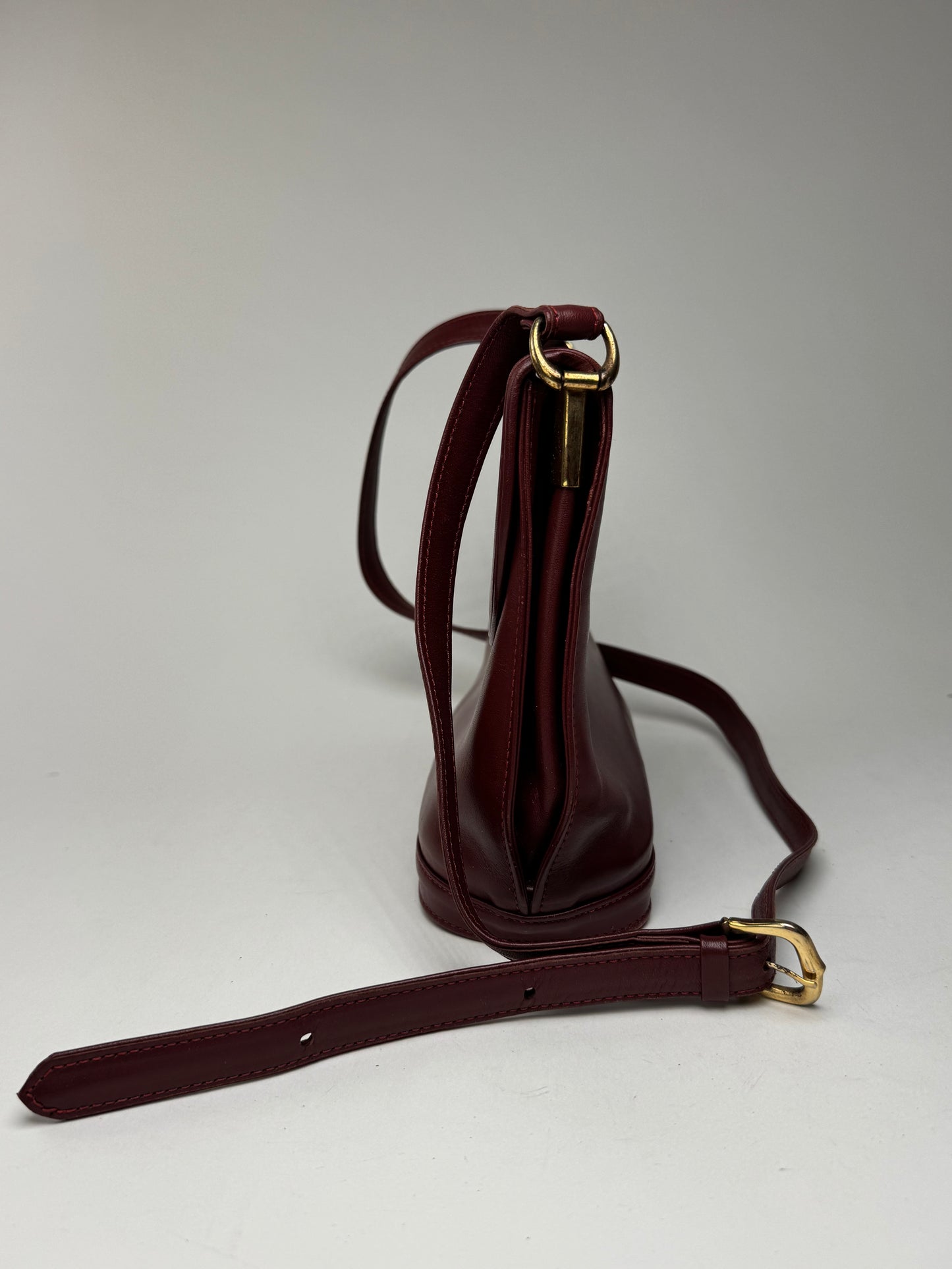 Vintage Cartier leather bag Burgundy