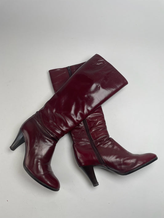 Vintage Dior Heeled Boots Patent Leather Purple