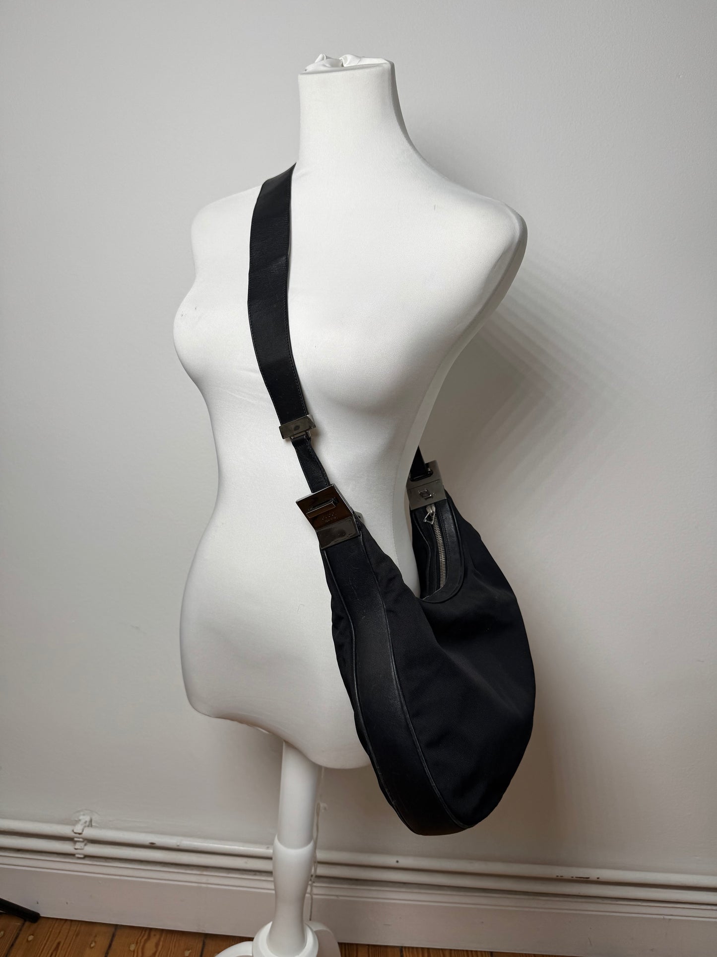 Sac à main vintage Gucci Tom Ford 2Way en toile et cuir noir