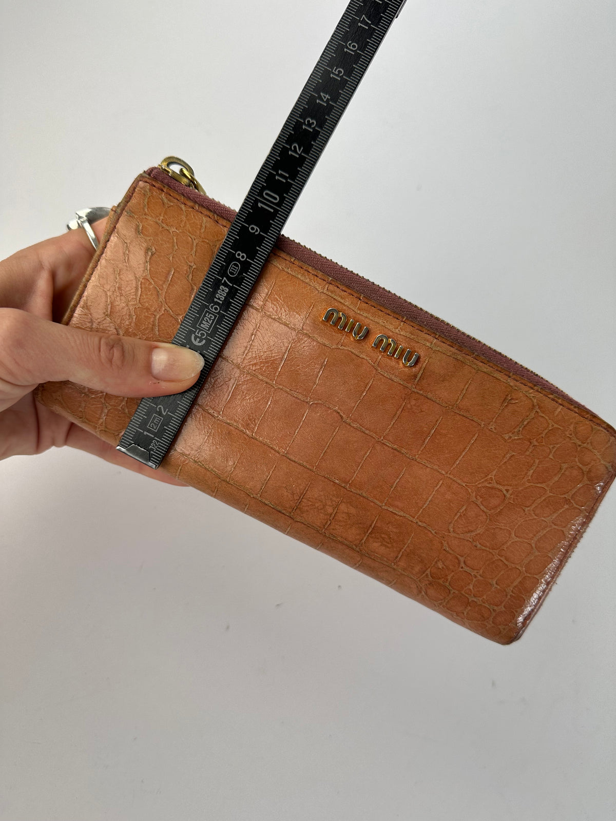 Vintage Miu Miu Crocodile-Effect Bifold Wallet c. Mid-2000s Light Brown