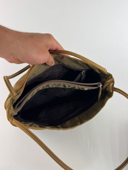 Sac Prada vintage en polyester kaki marron