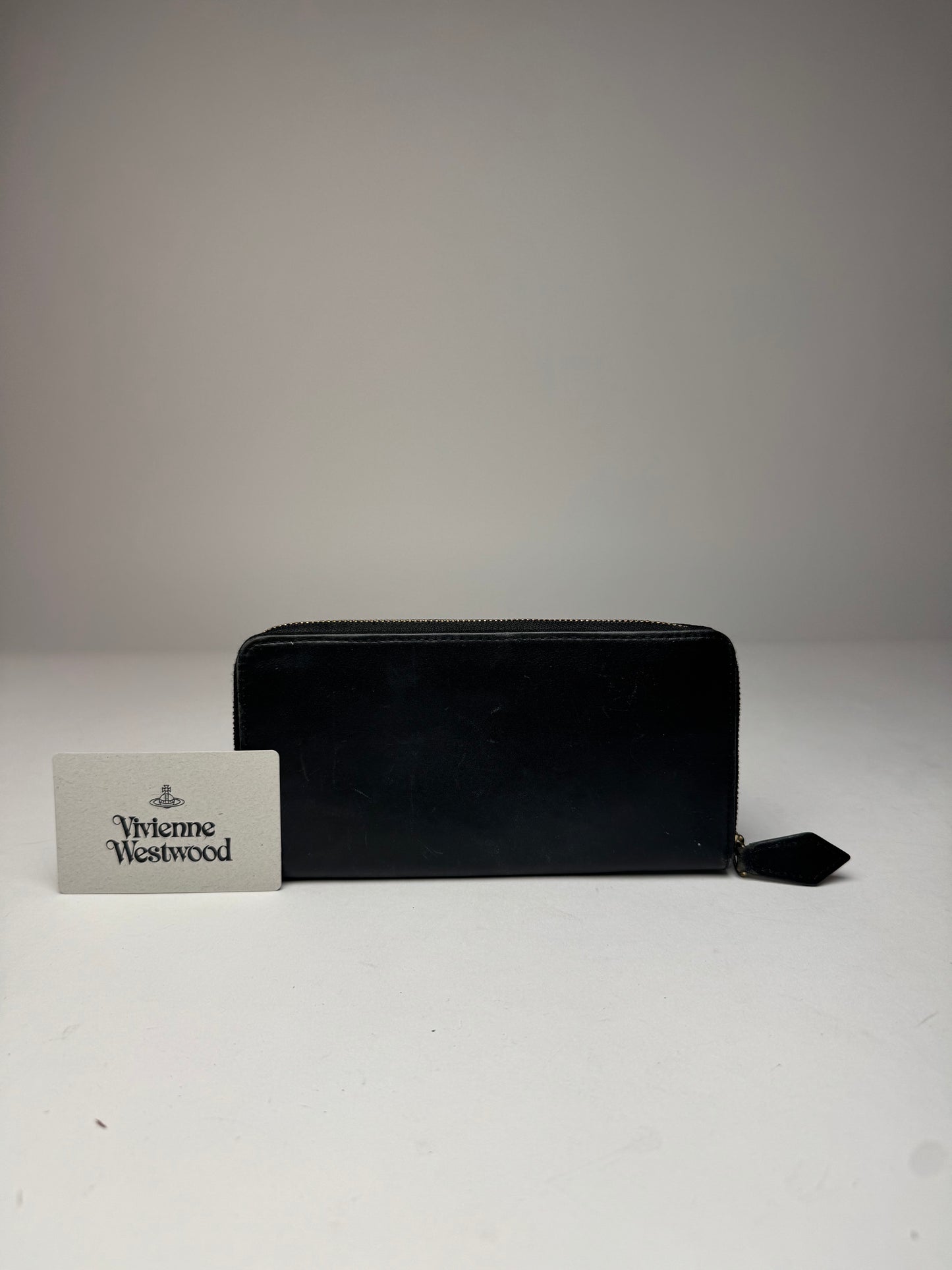 Vintage Vivienne Westwood Leather Zippy Wallet Black