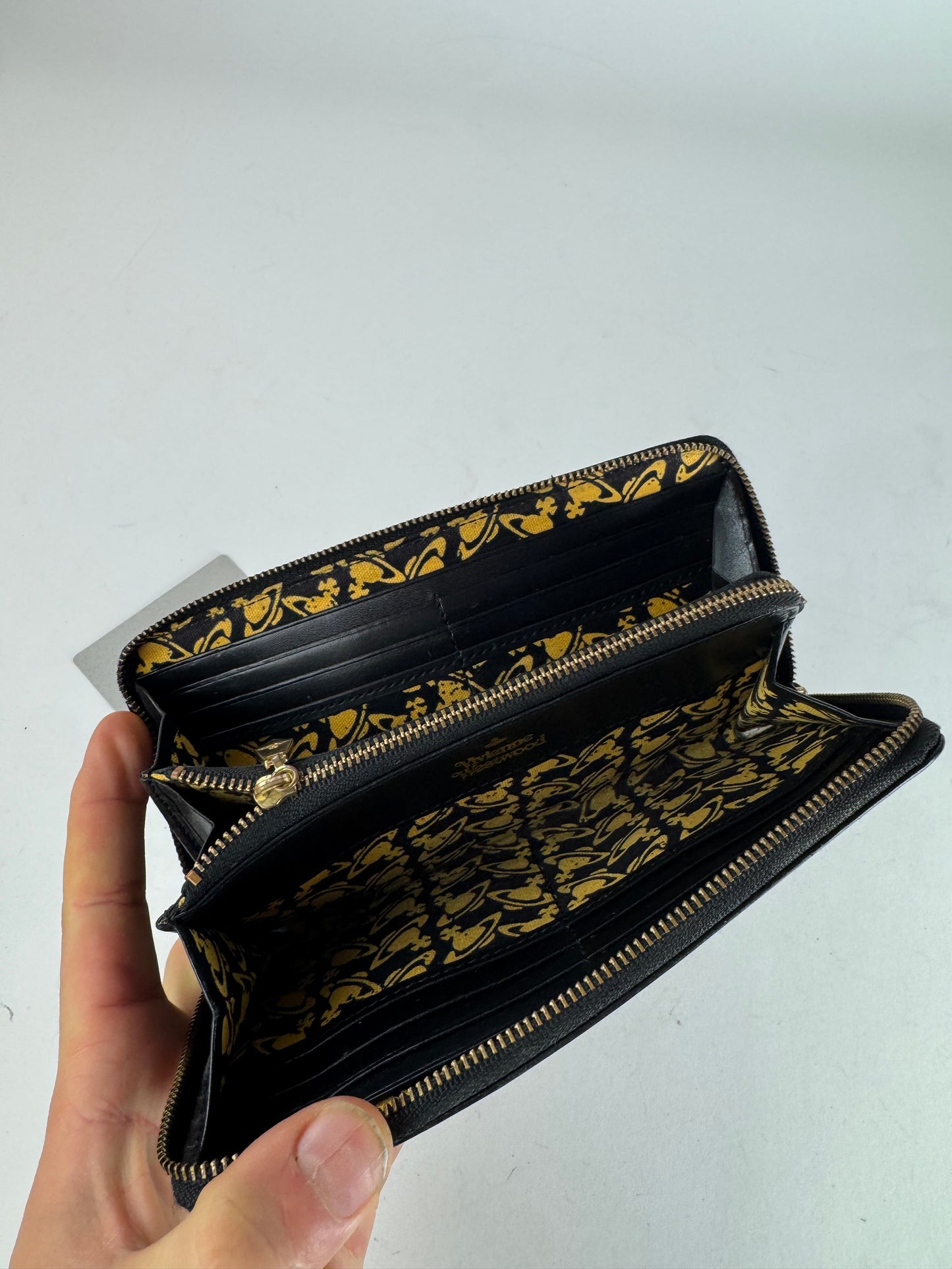 Vintage Vivienne Westwood Leather Zippy Wallet Black