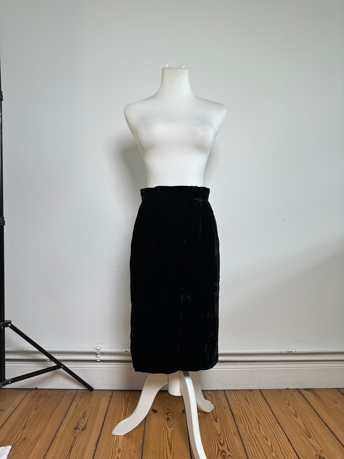 Vintage Dior Velvet Skirt Black M