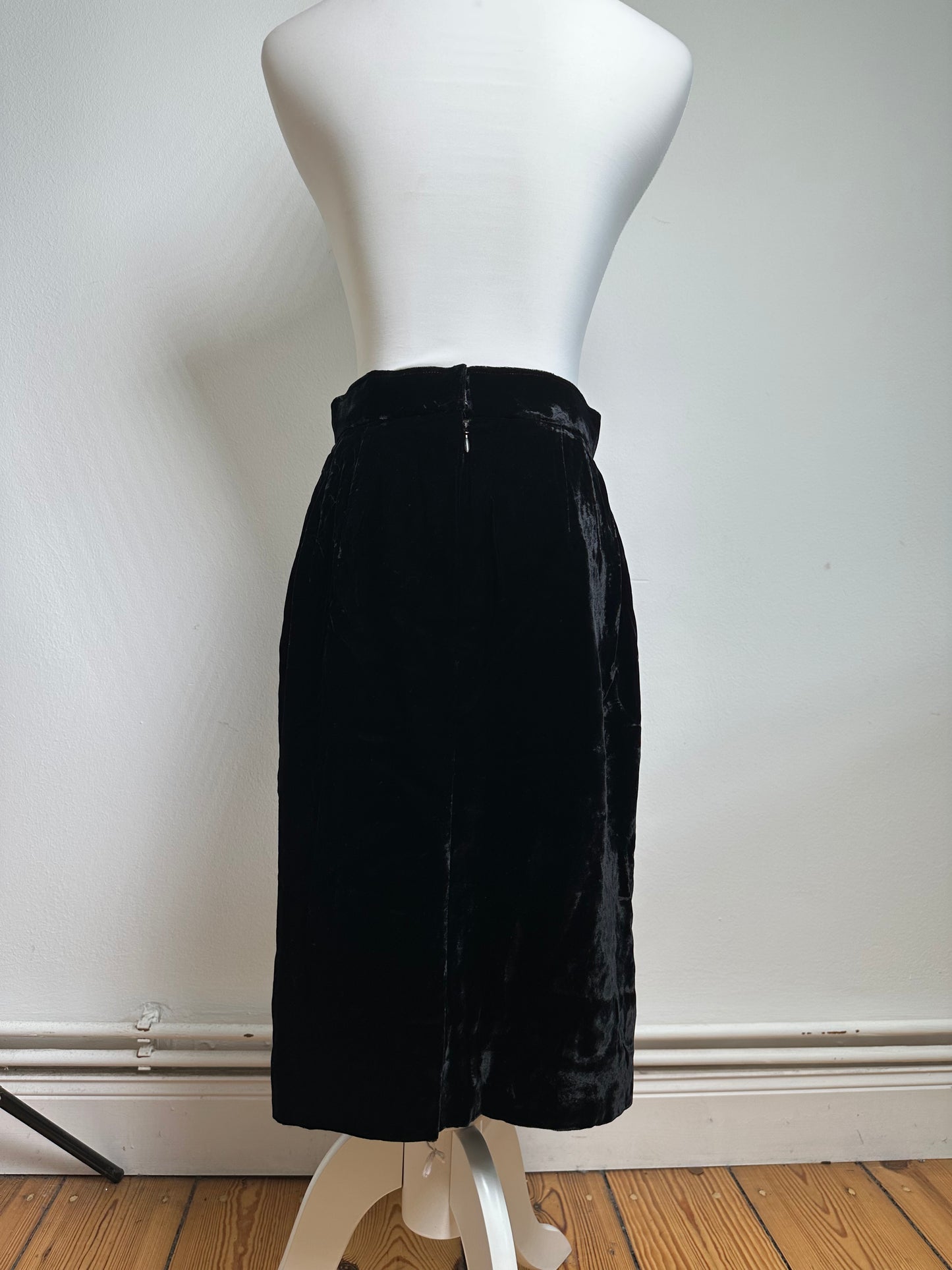 Vintage Dior Velvet Skirt Black M