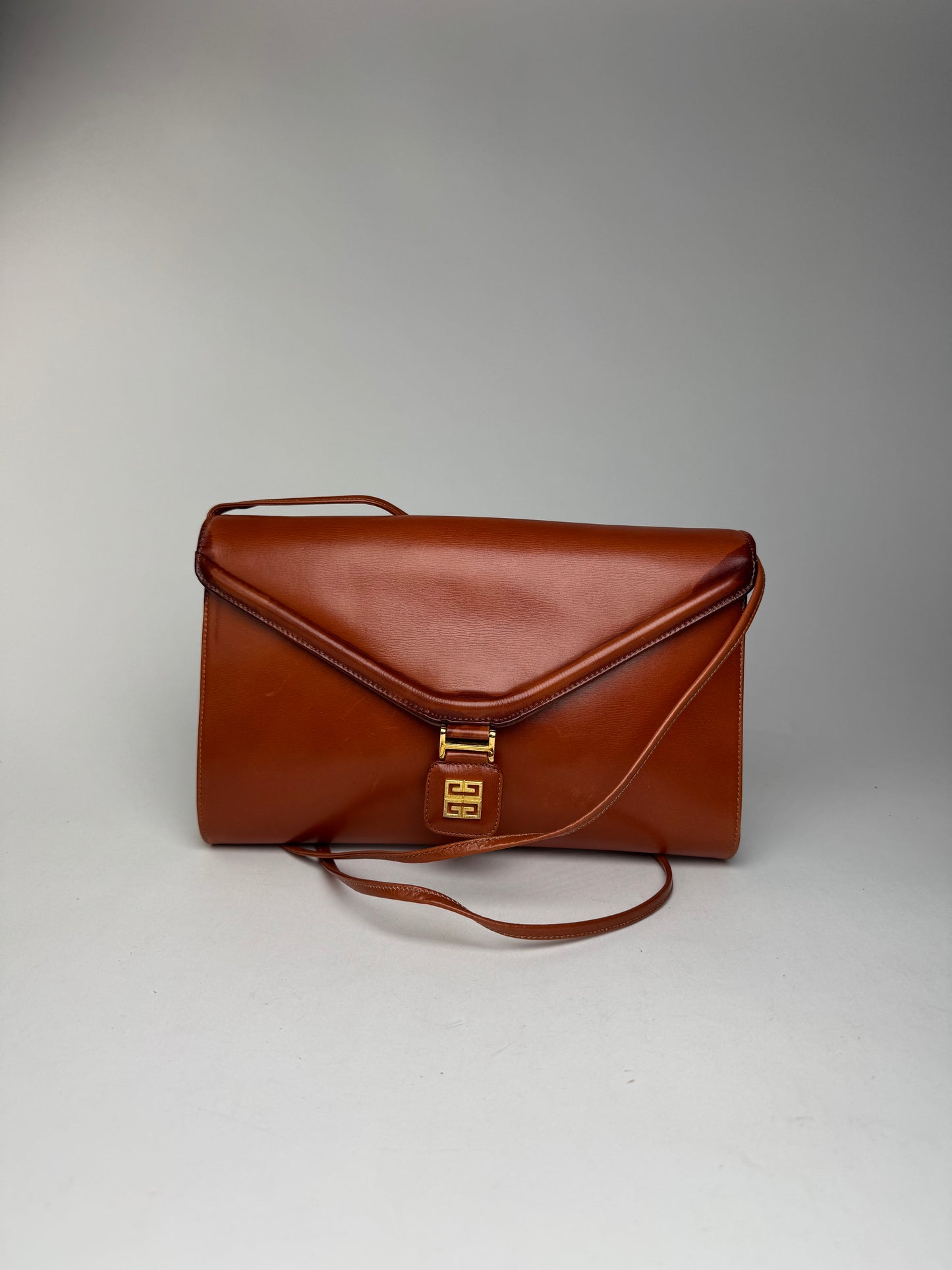 Sac vintage Givenchy 4G en cuir orange marron