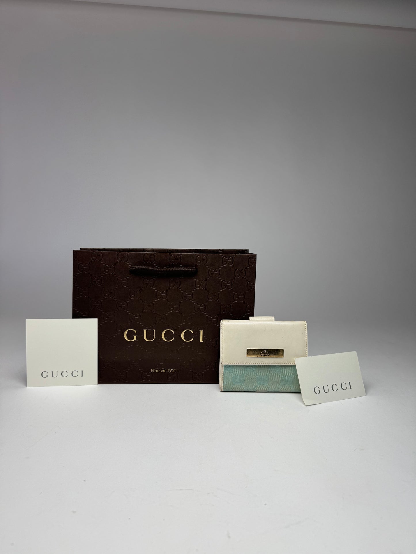 Vintage Gucci Monogram Leather Wallet white turquoise
