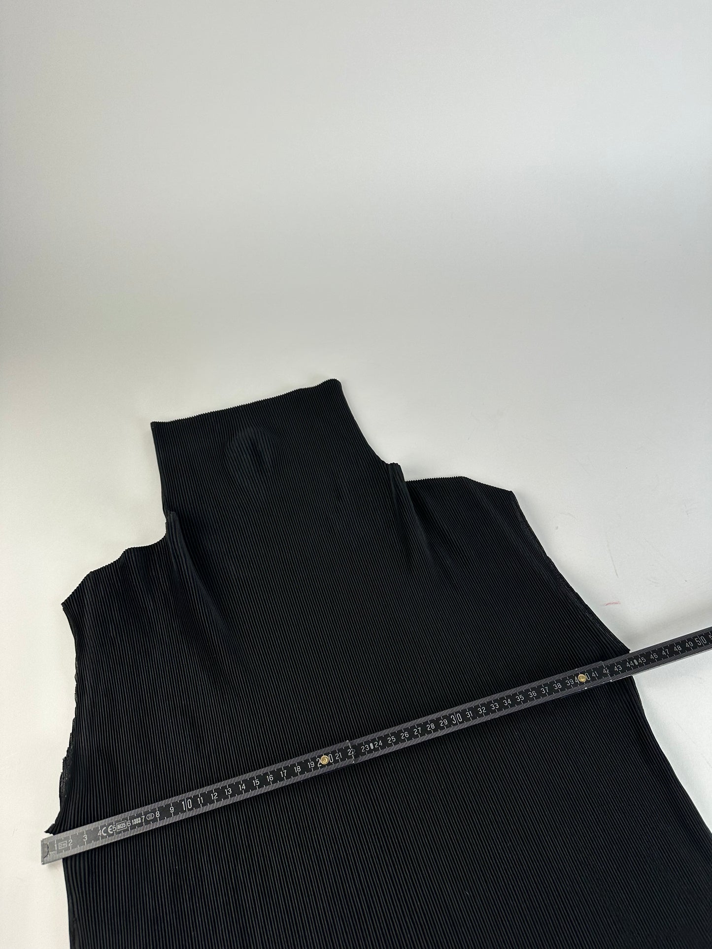 Vintage Issey Miyake Pleats Please Plissé Sleeveless High Neck Top Black M