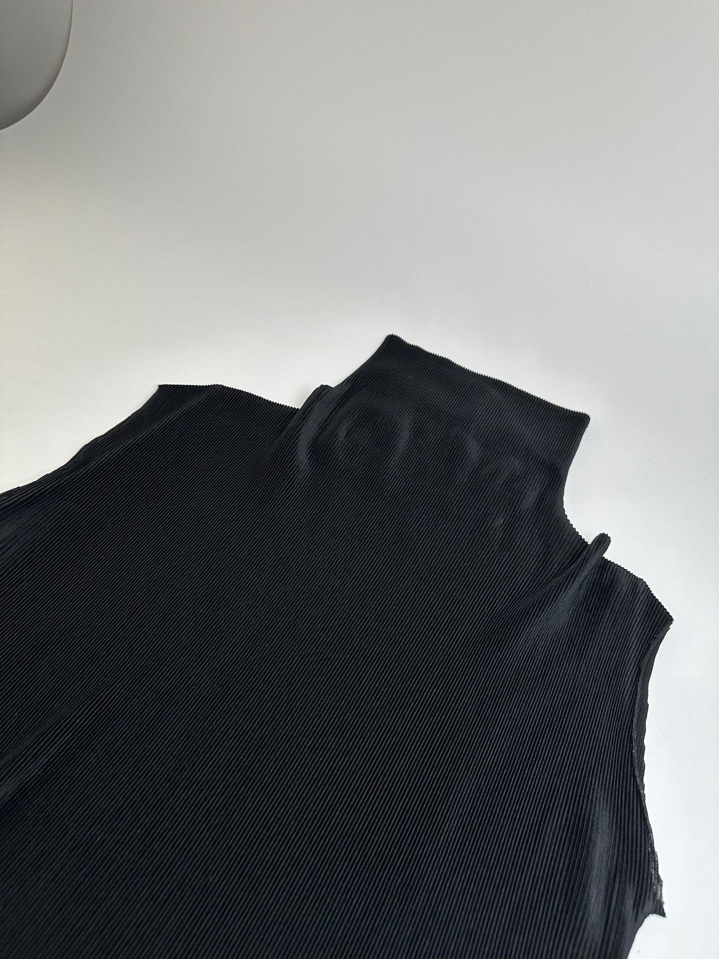 Vintage Issey Miyake Pleats Please Plissé Sleeveless High Neck Top Black M