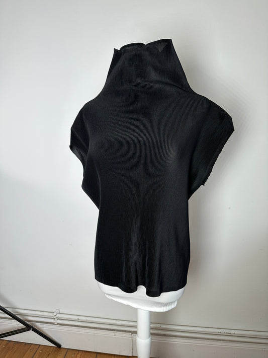 Vintage Issey Miyake Pleats Please Plissé Sleeveless High Neck Top Black M