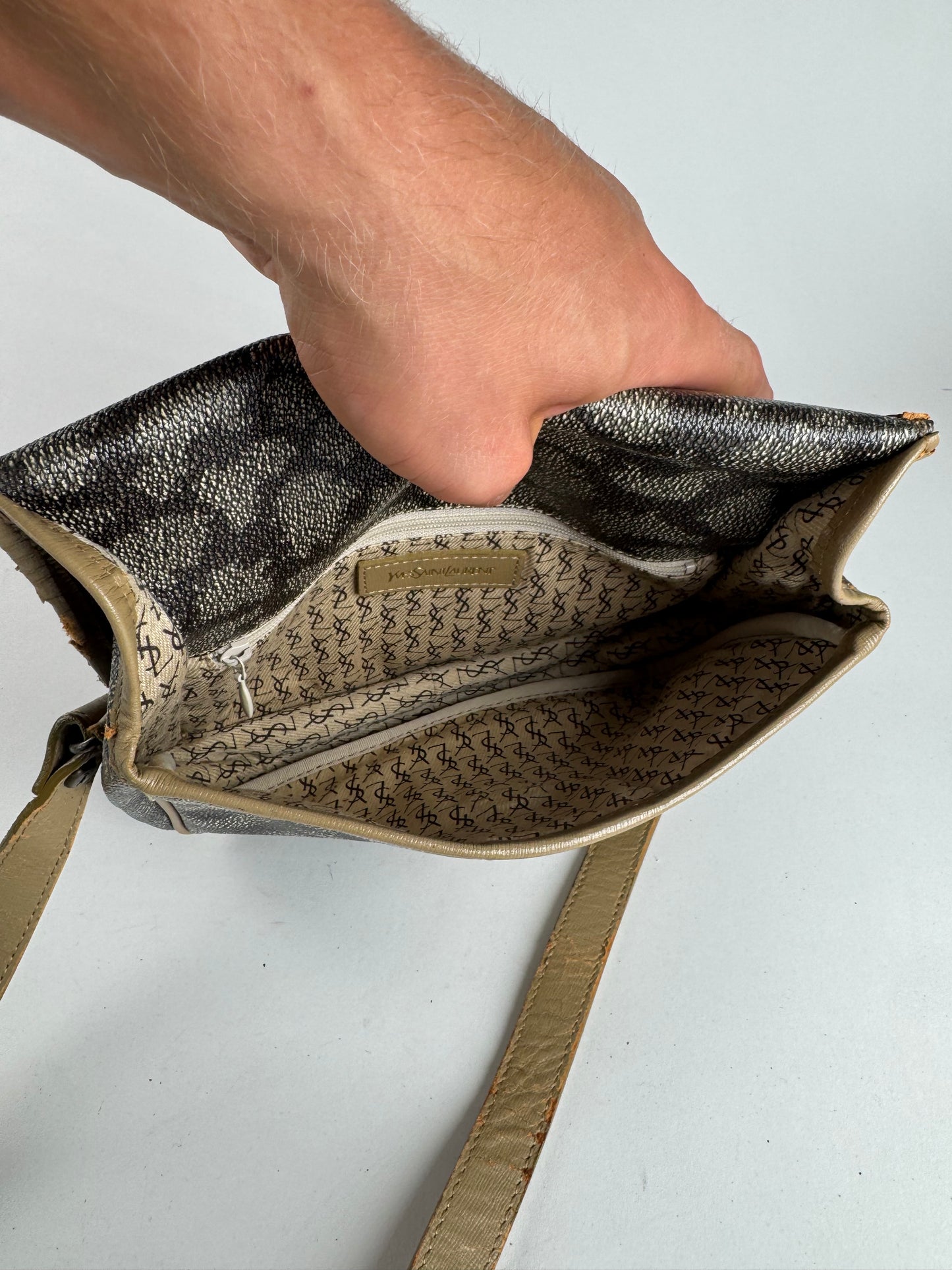 Sac vintage Yves Saint Laurent en cuir gris marron