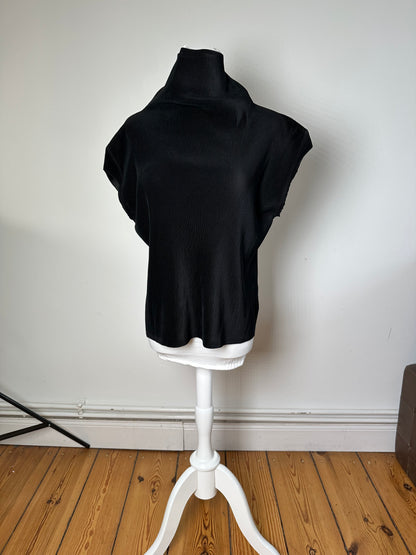 Vintage Issey Miyake Pleats Please Plissé Sleeveless High Neck Top Black M