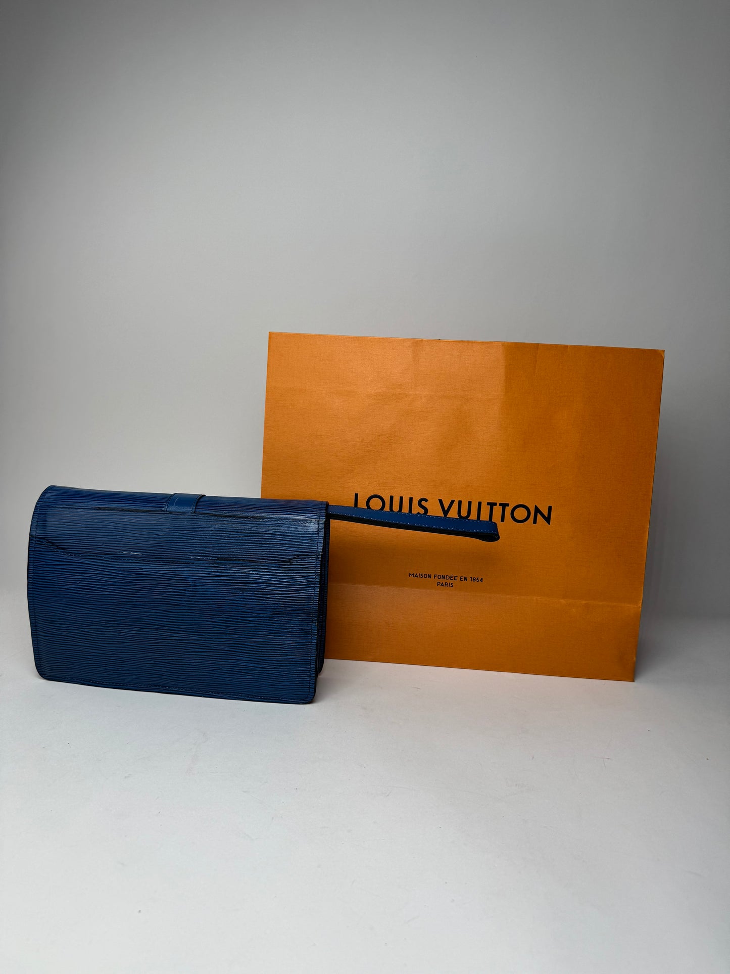 Vintage louis Vuitton EPI Leather Clutch Blue