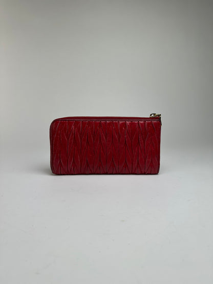 Vintage Miu Miu Matelassé Quilted Leather Bifold Wallet c. 2006–2015 Red