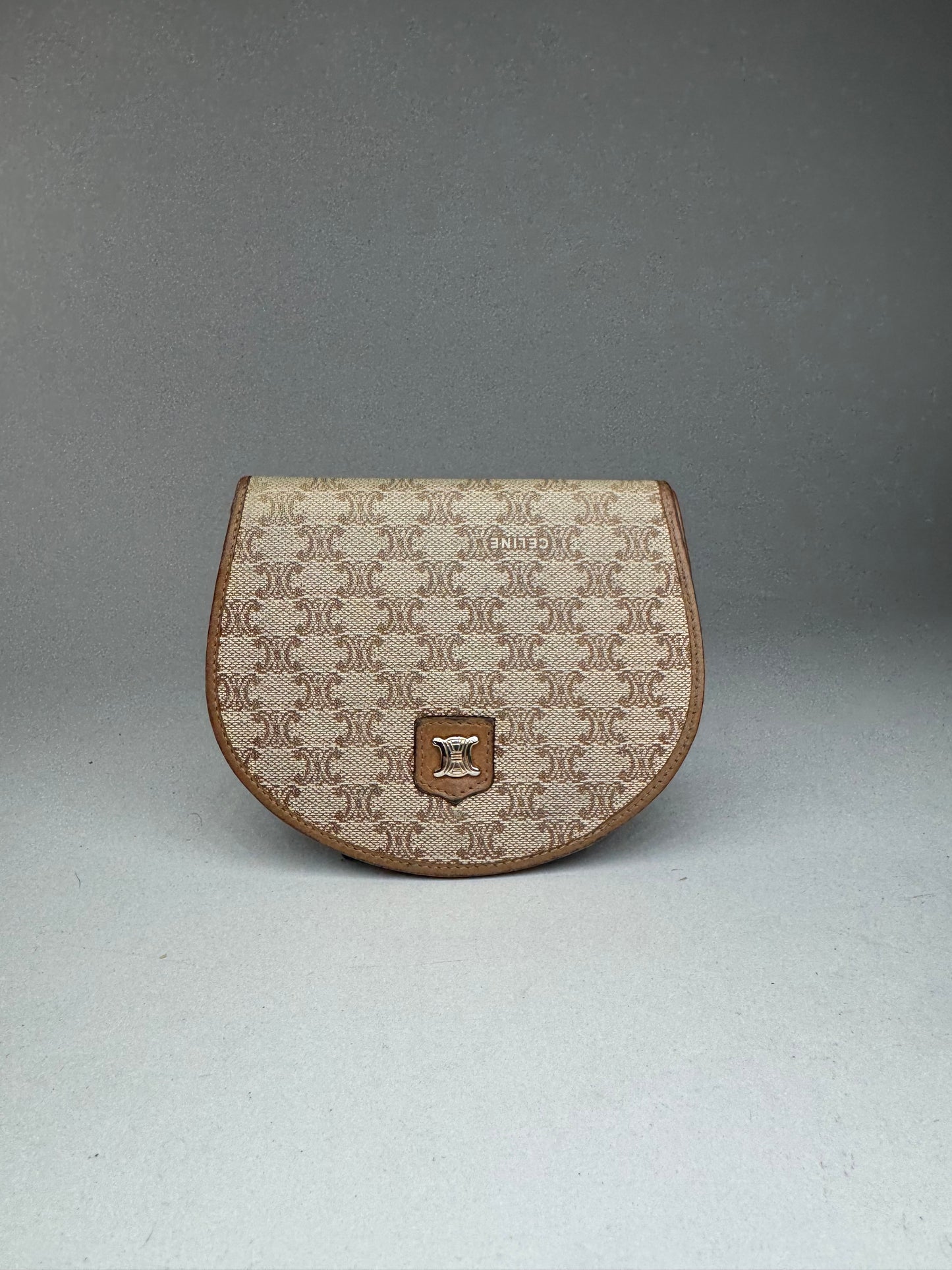 Vintage Celine Triomphe Leather wallet beige brown