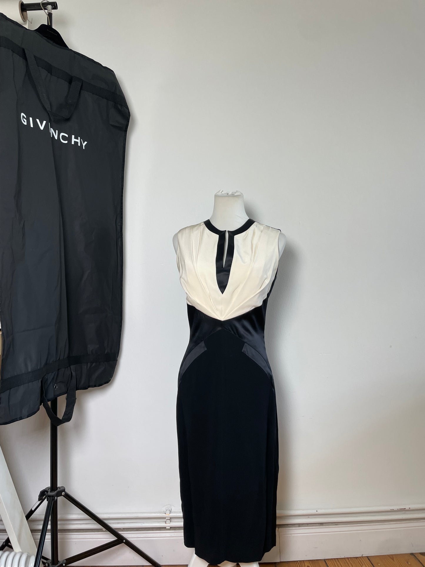 Vintage Givenchy Silk Dress Black Cream M
