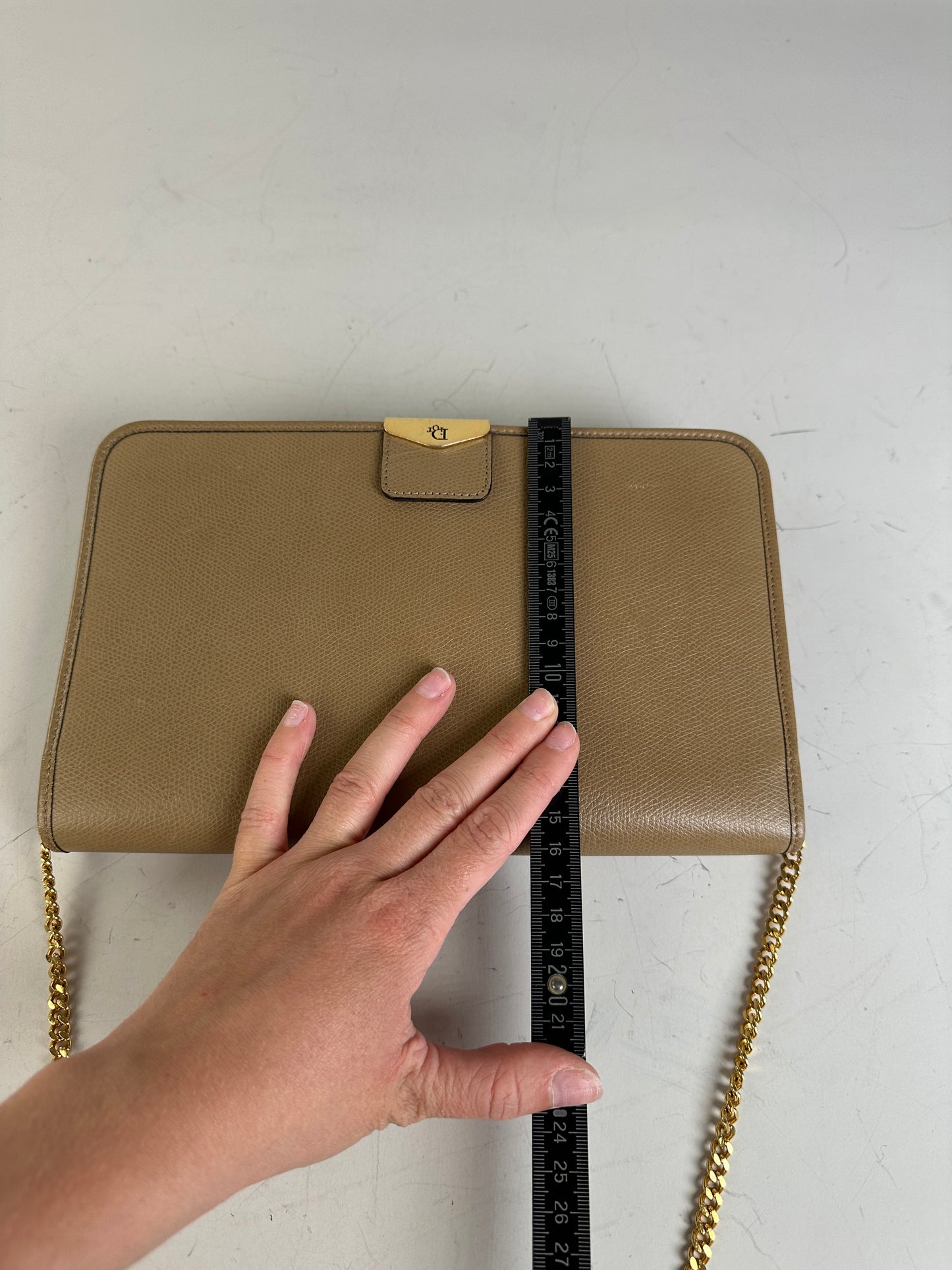 Vintage Dior Leather Shoulder Bag Beige Gold-tone Clasp