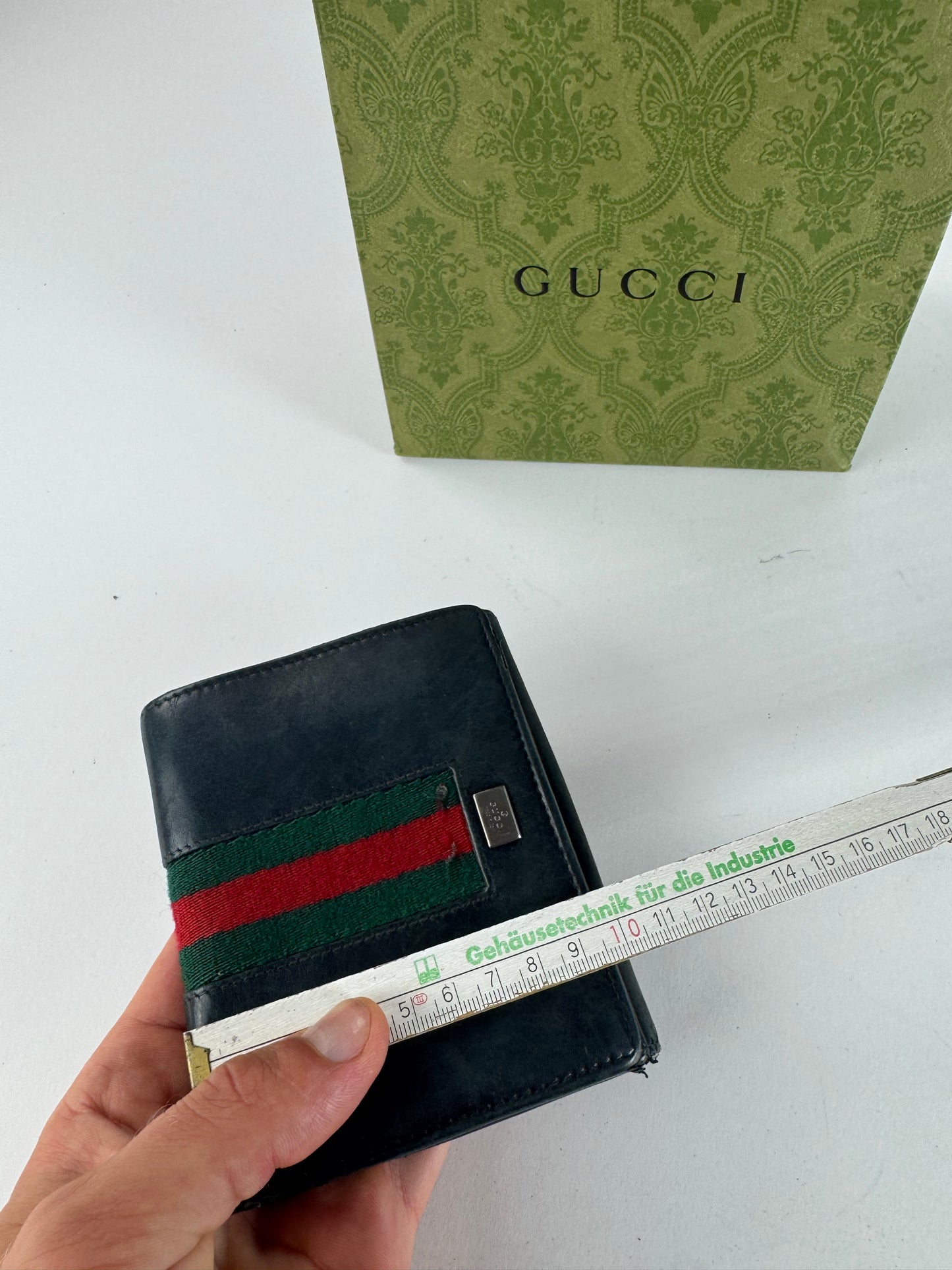 Vintage Gucci leather wallet black