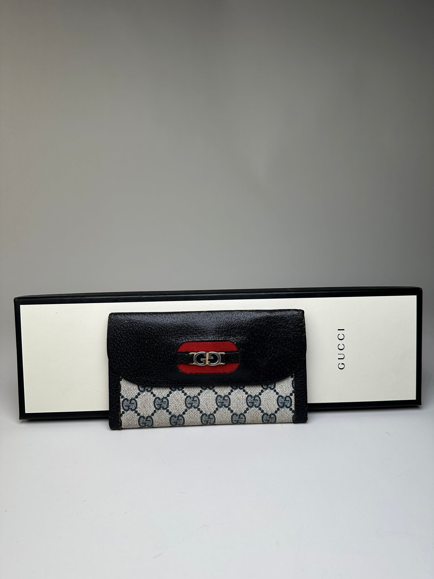 Vintage Gucci GG Supreme Wallet Black Beige Gold