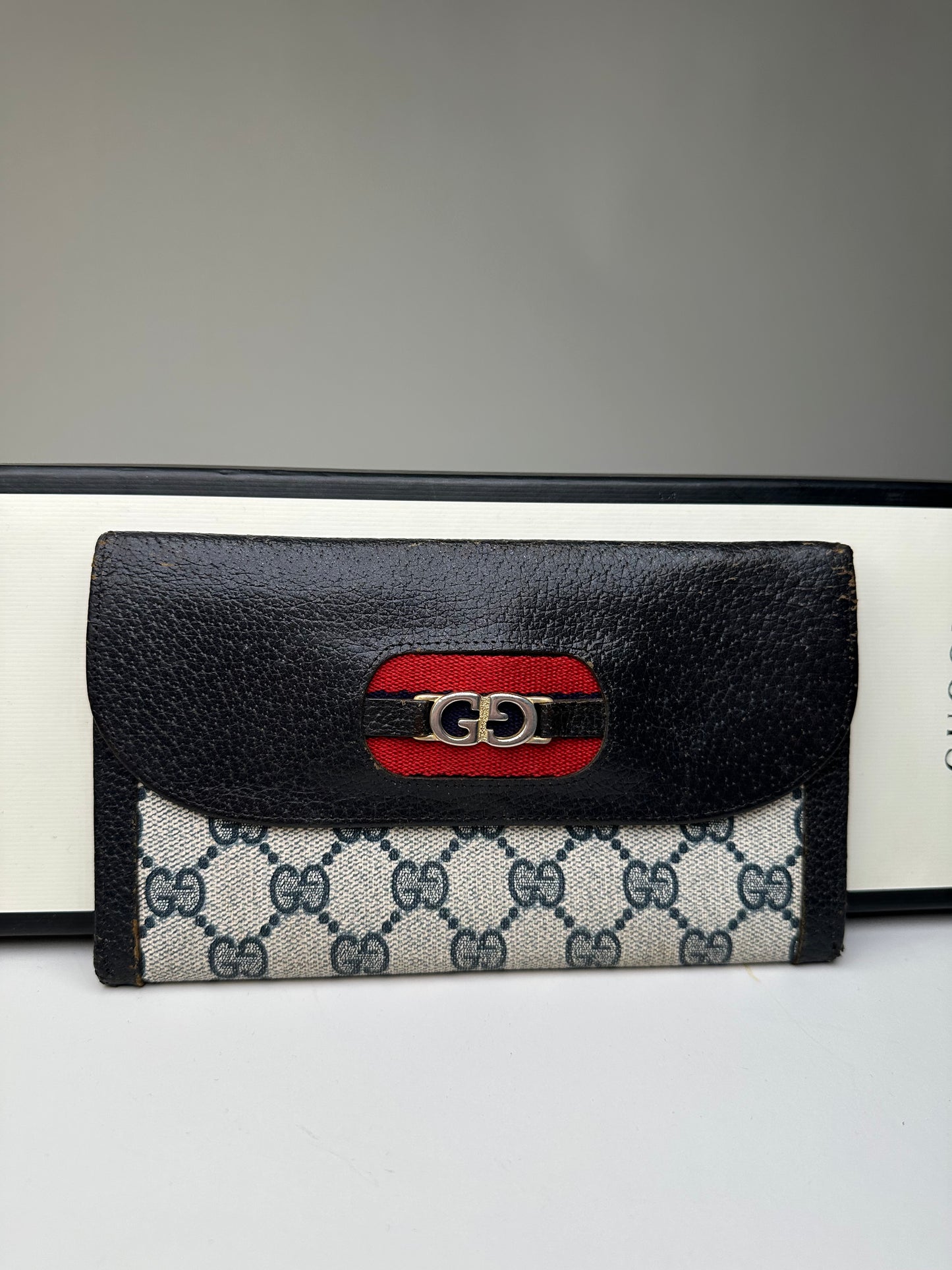 Vintage Gucci GG Supreme Wallet Black Beige Gold