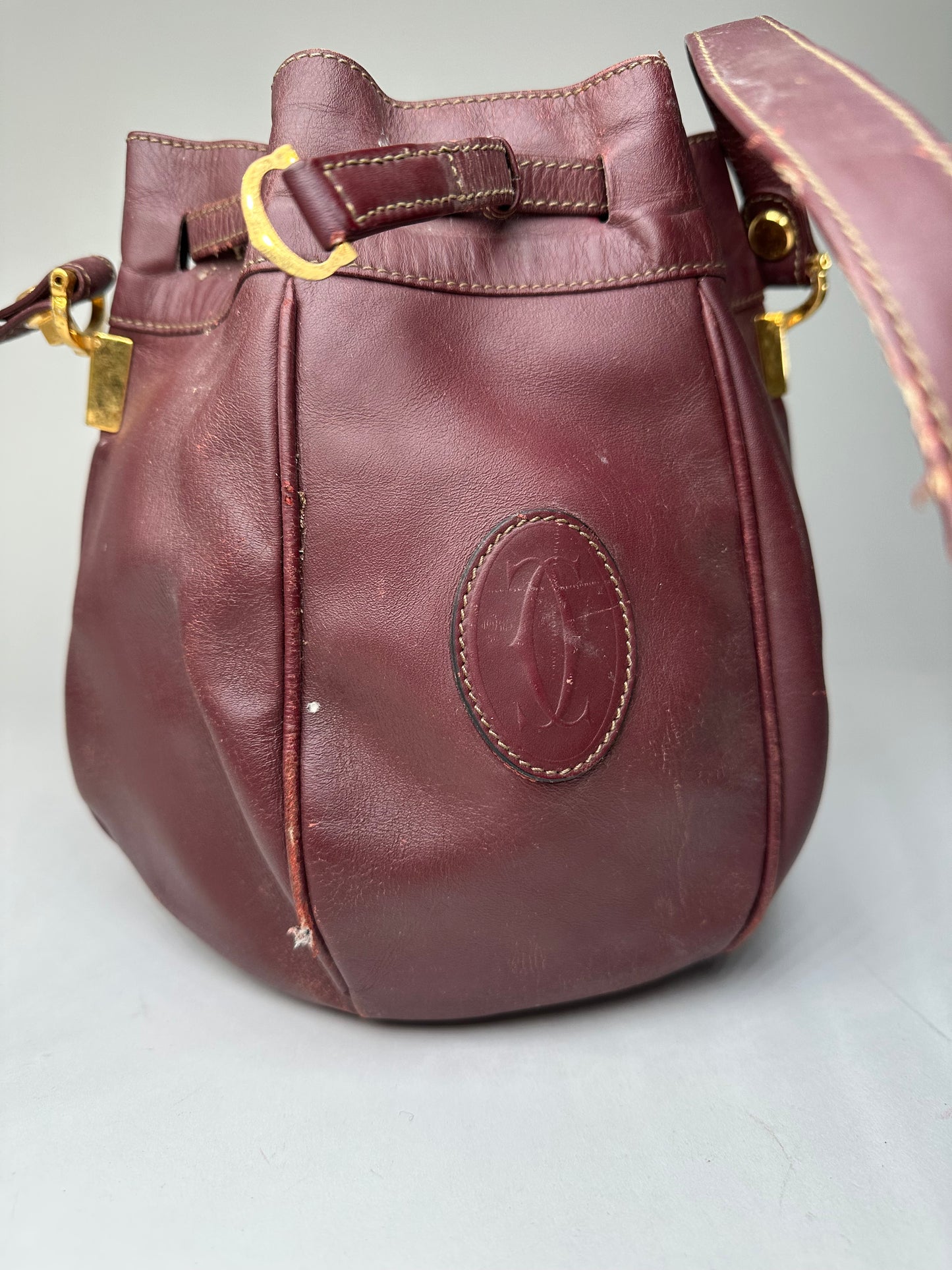 Vintage Cartier Must de Cartier Sac Seau Leather Crossbody Bucket Bag Bordeaux