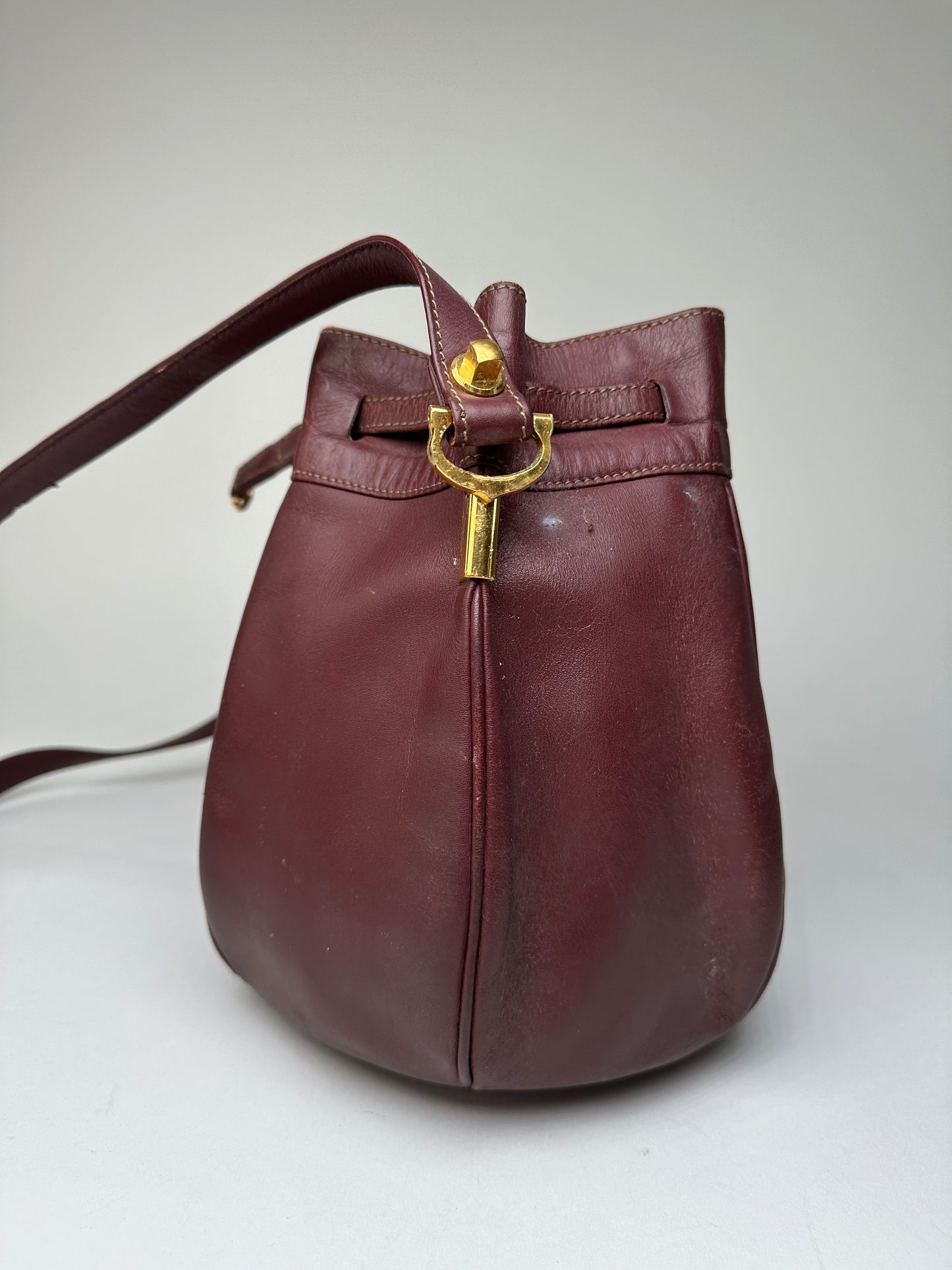 Vintage Cartier Must de Cartier Sac Seau Leather Crossbody Bucket Bag Bordeaux