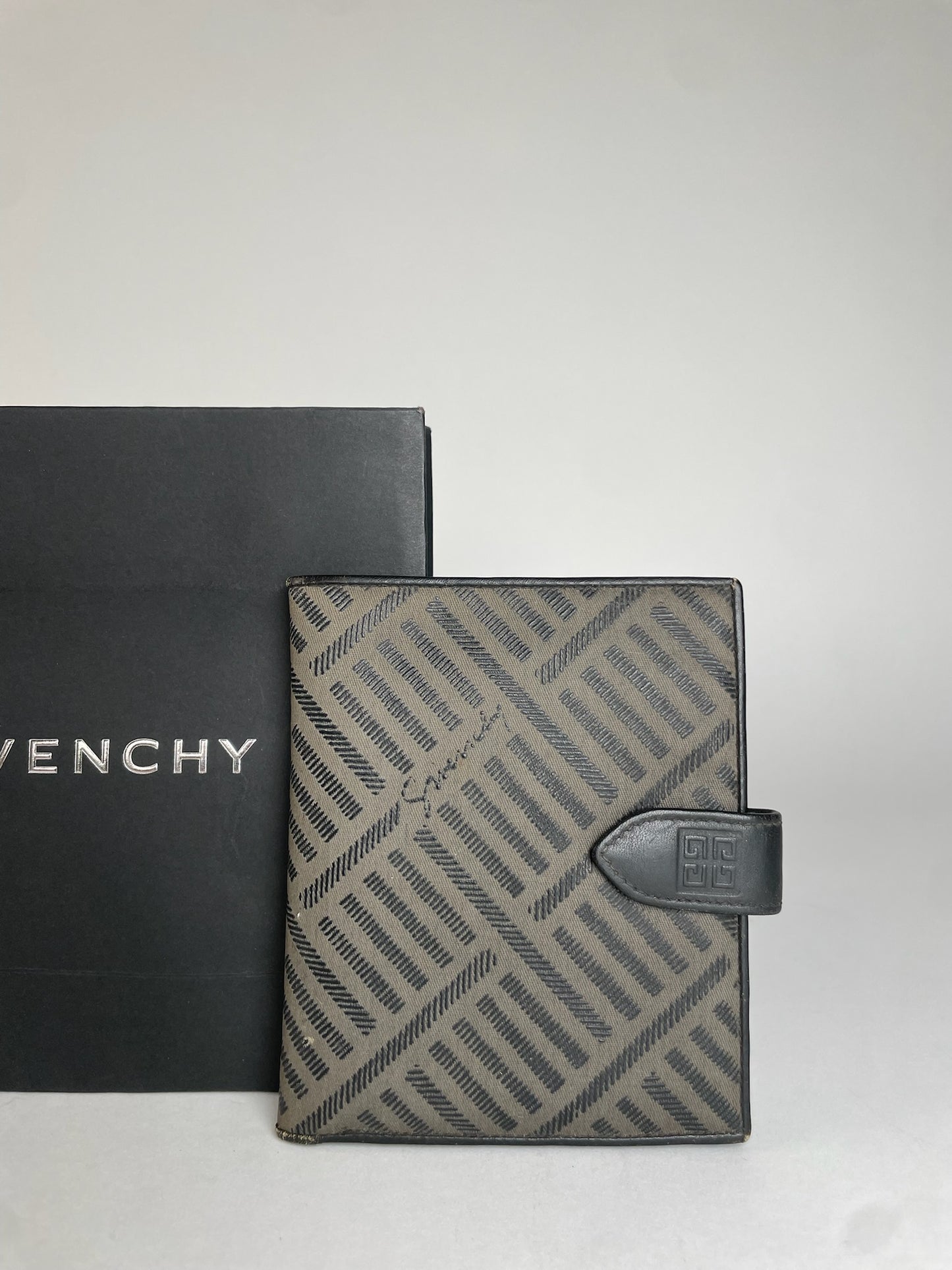 Vintage Givenchy Abstract Leather Wallet Grey Black