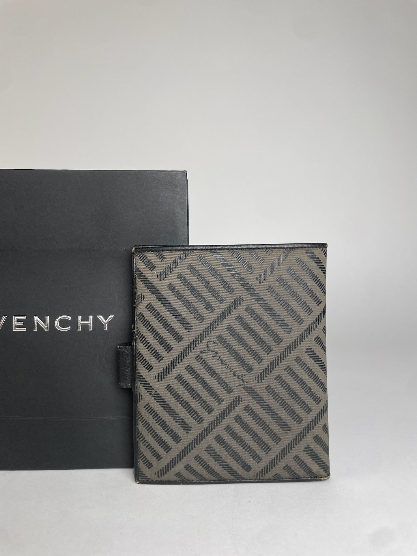 Vintage Givenchy Abstract Leather Wallet Grey Black