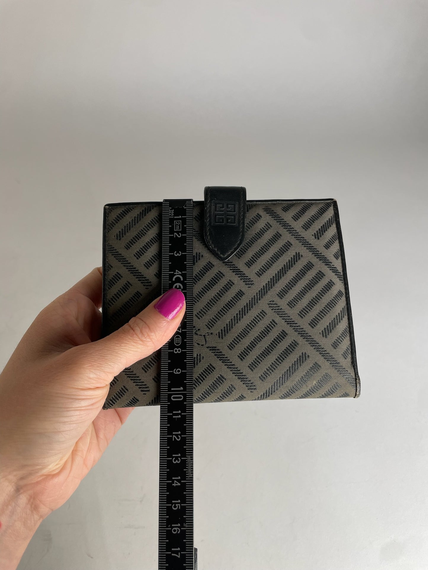 Vintage Givenchy Abstract Leather Wallet Grey Black