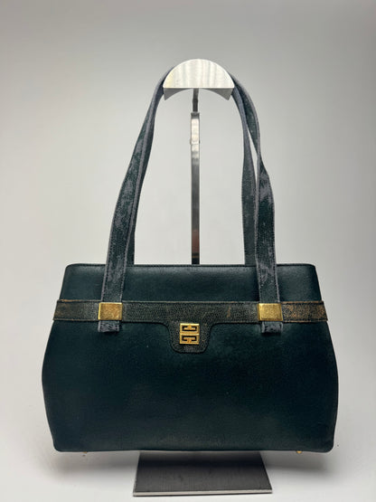 Sac vintage Givenchy en cuir 4G vert