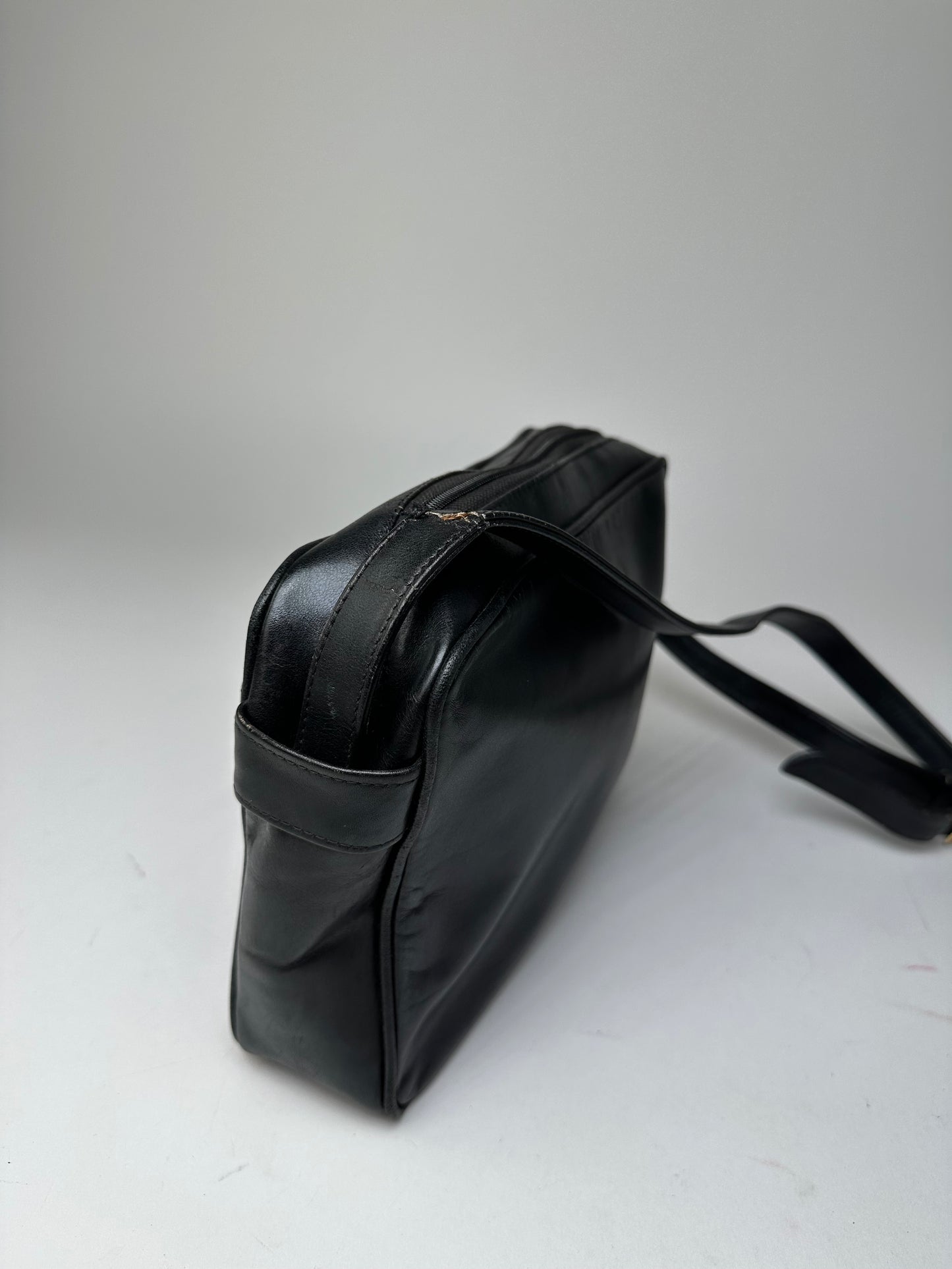 Vintage Givenchy 4G Smooth Leather Crossbody Shoulder Bag Black