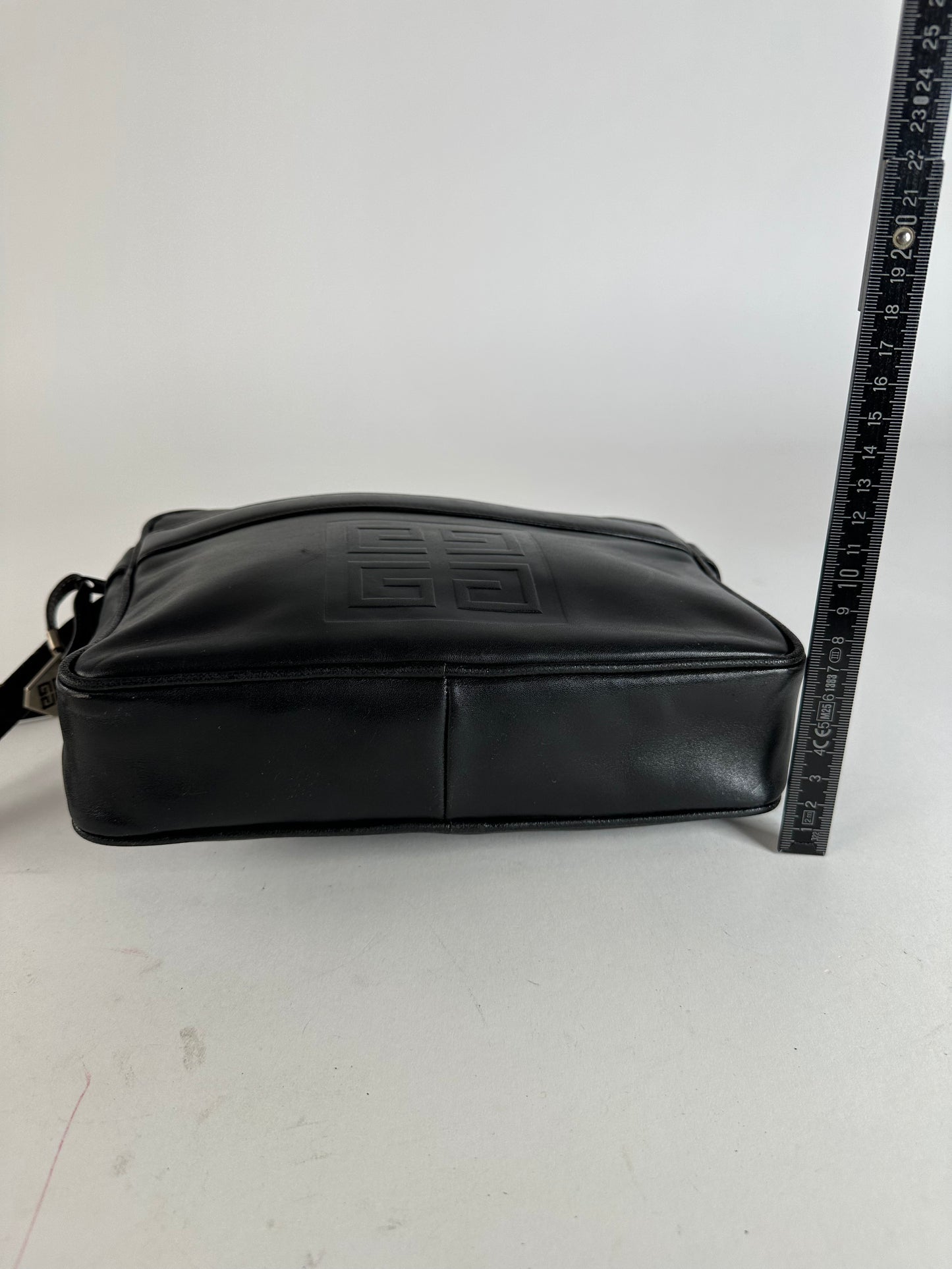 Vintage Givenchy 4G Smooth Leather Crossbody Shoulder Bag Black
