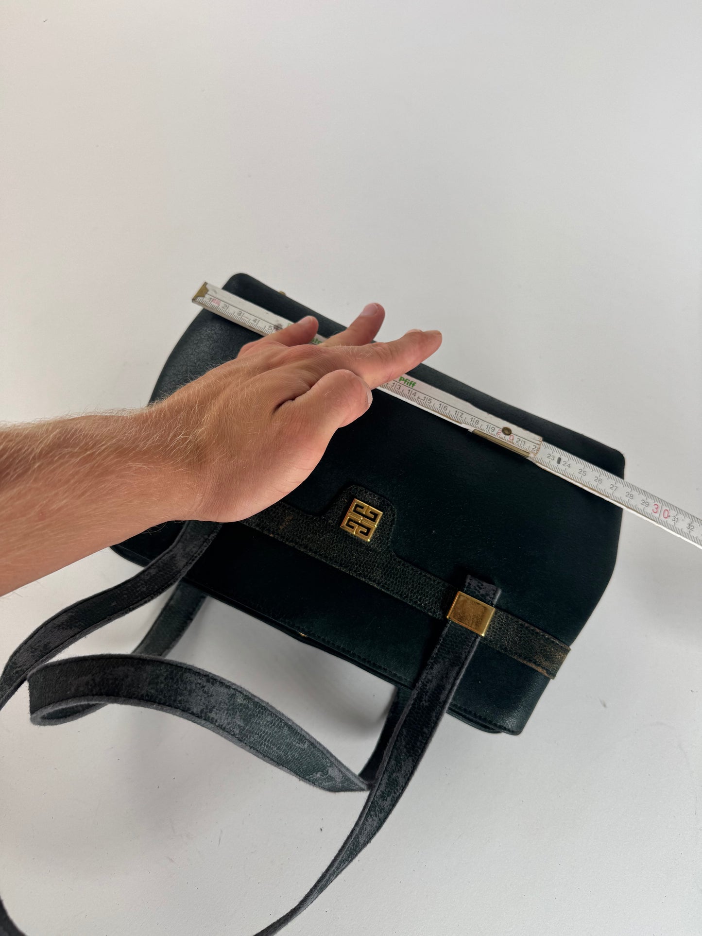 Sac vintage Givenchy en cuir 4G vert