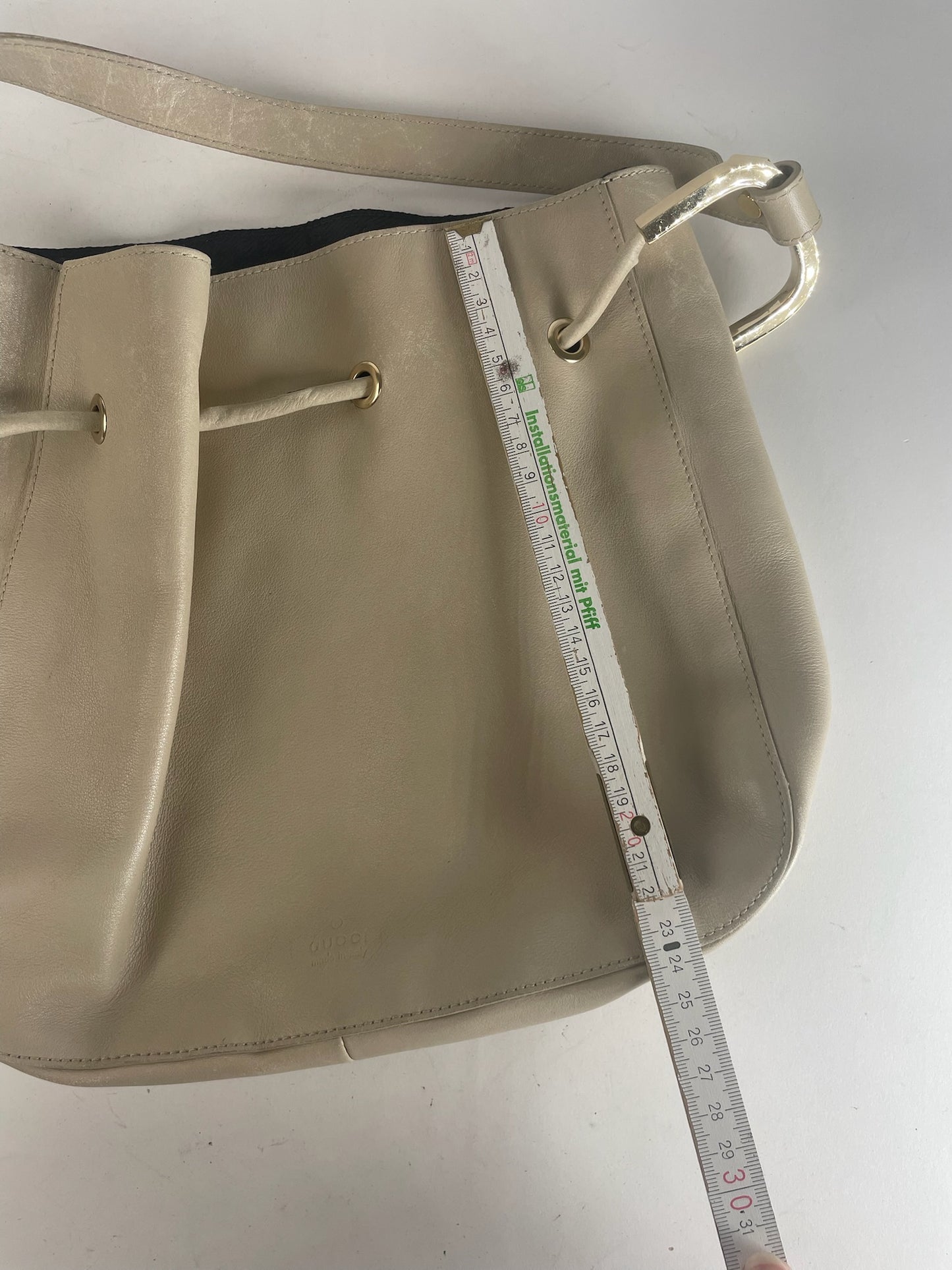 Vintage Gucci Leather Bucket Bag White