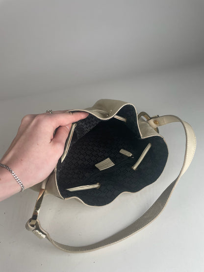 Vintage Gucci Leather Bucket Bag White