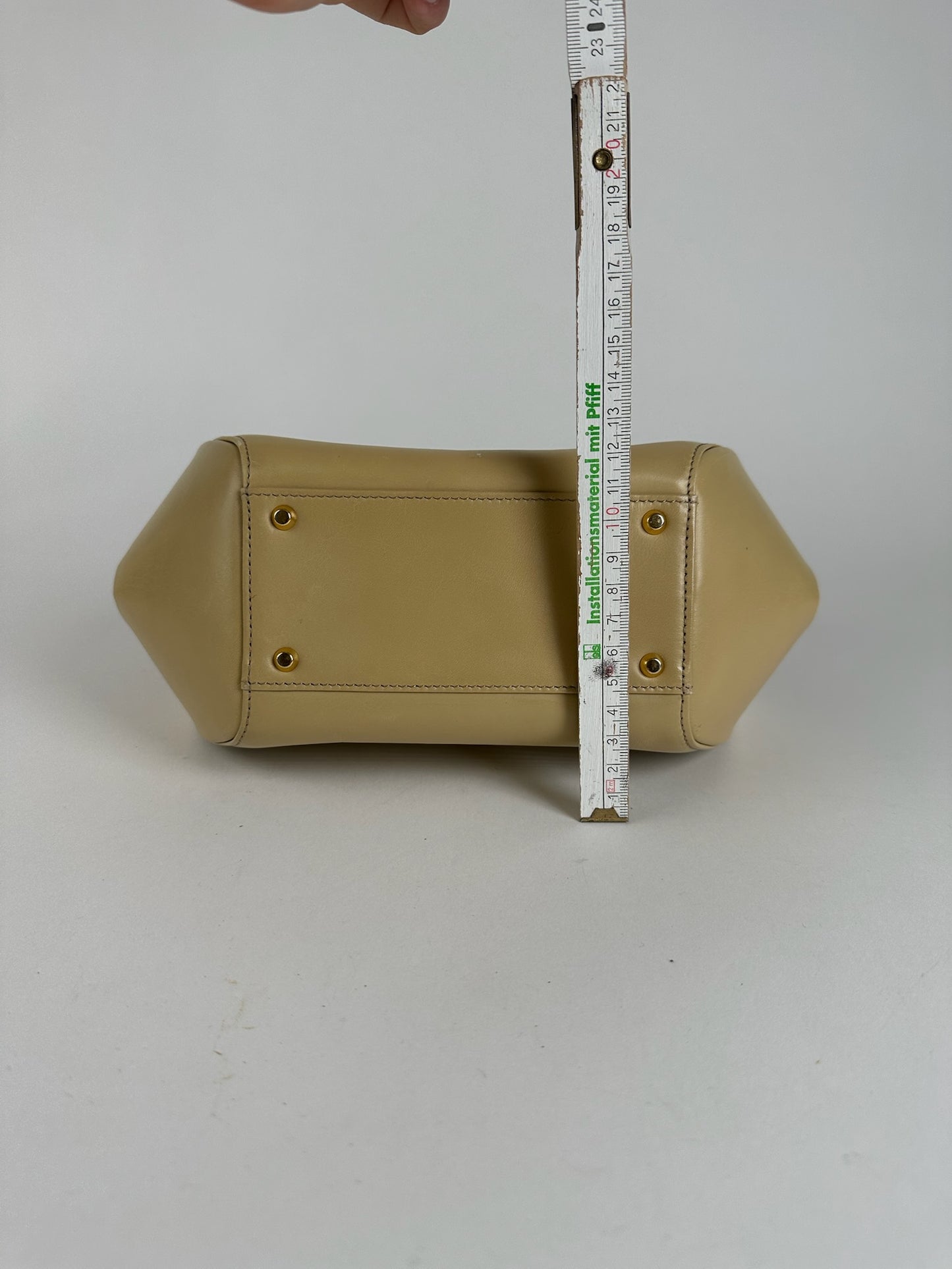 Vintage Givenchy leather Bag beige